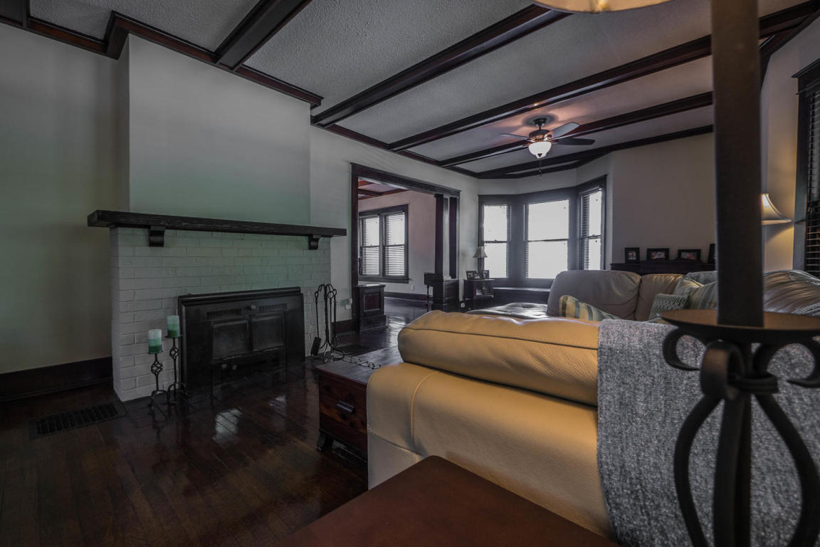 27 Windsor Place, Moberly, MO 65270