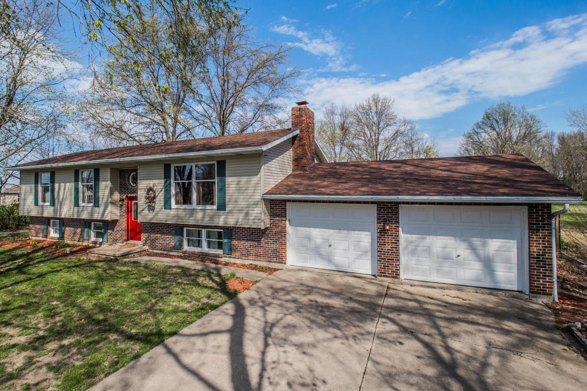 335 Morningside Dr., Moberly, MO 65270