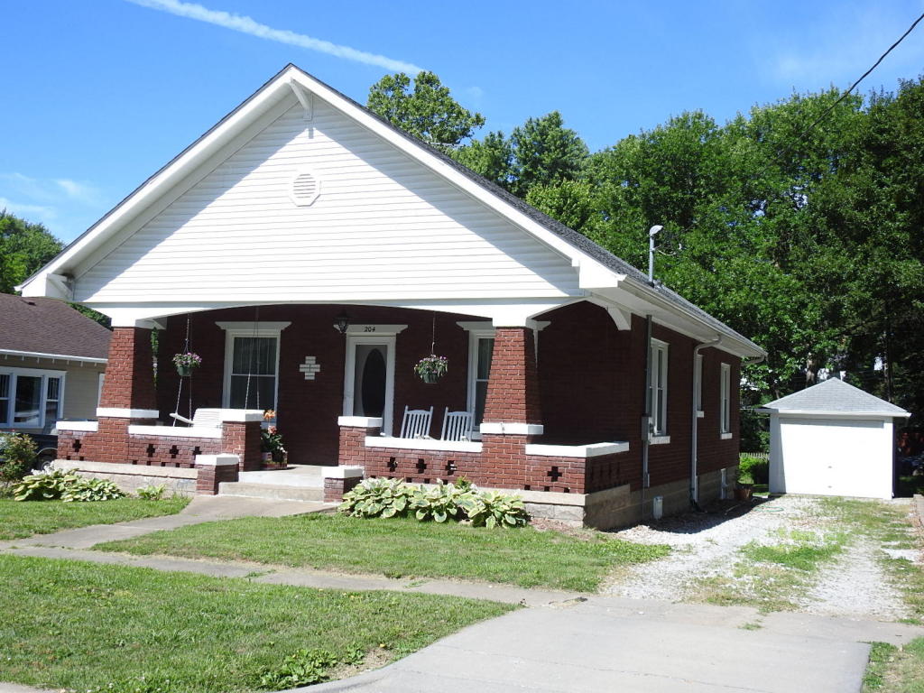 204 N Howard ST, New Franklin, MO 65274