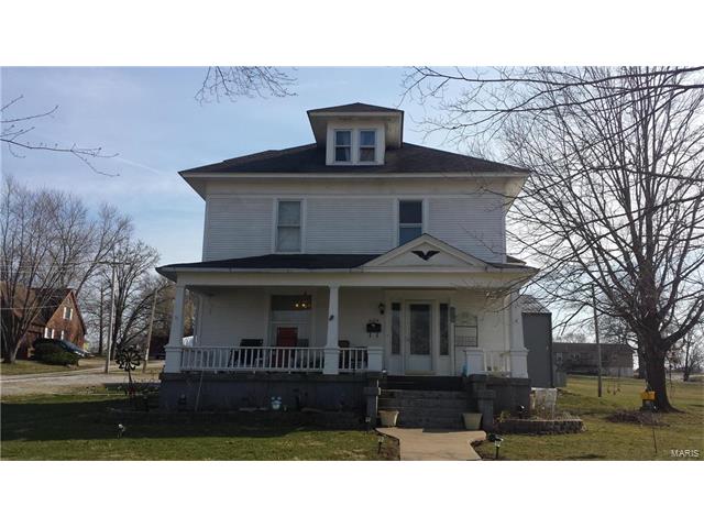 639 W. Locust St, Paris, MO 65275