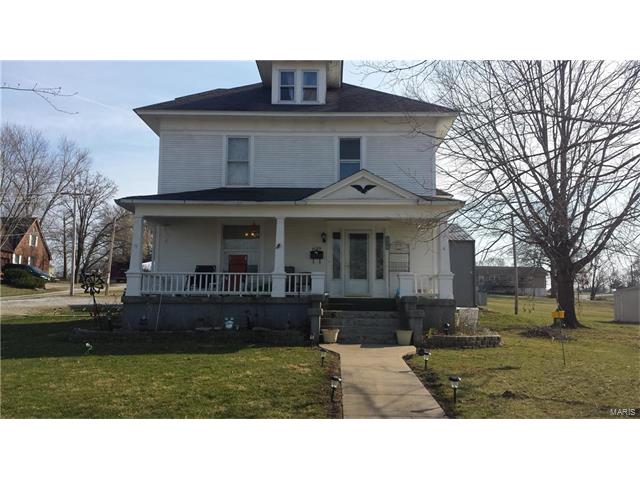 639 W. Locust St, Paris, MO 65275