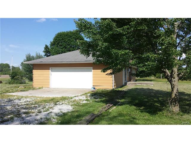 18446 Monroe Road 875, Paris, MO 65275