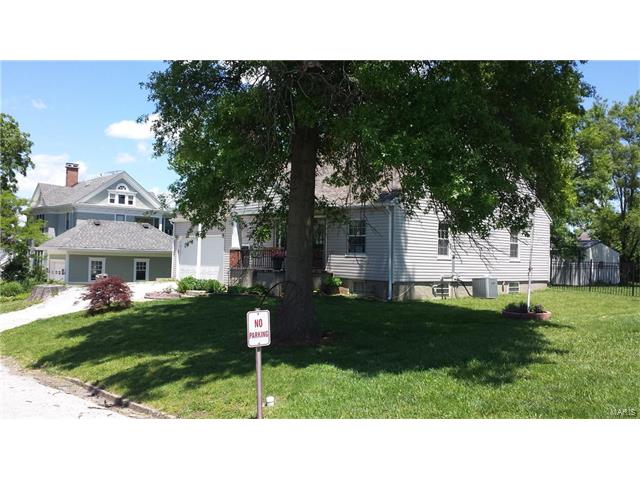 108 S. Seminary, Paris, MO 65275
