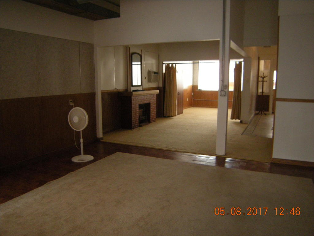 108 N OGDEN ST, Sturgeon, MO 65284