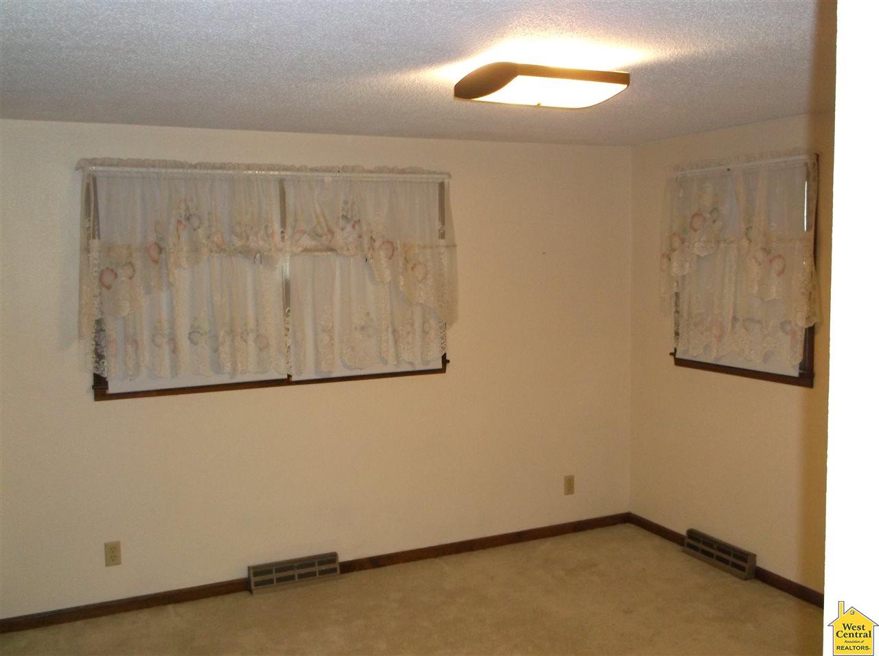 705 W 10th, Sedalia, MO 65301