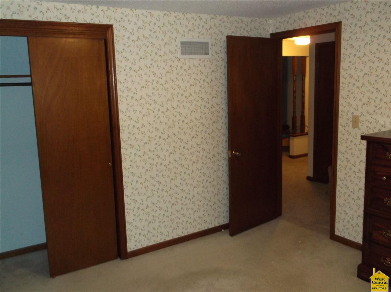 705 W 10th, Sedalia, MO 65301