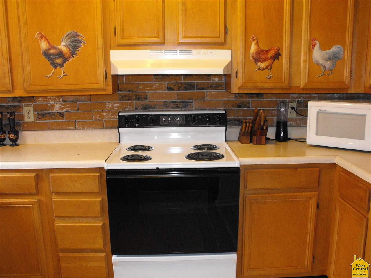104 W 28th, Sedalia, MO 65301