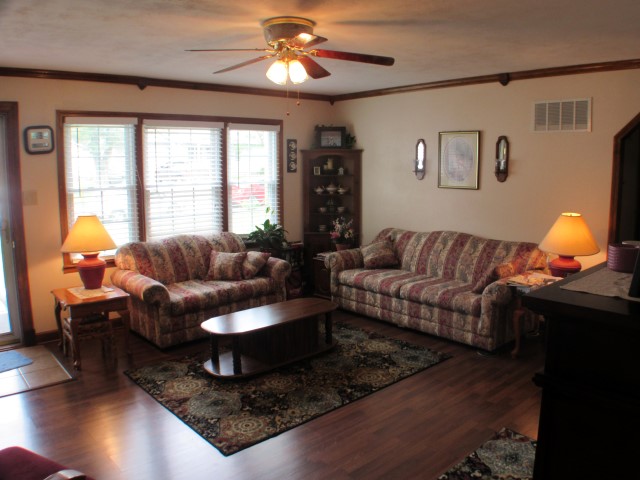 2404 E 9th, Sedalia, MO 65301