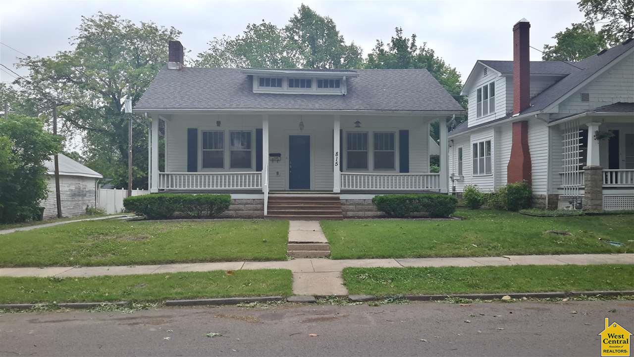815 S Barrett Ave, Sedalia, MO 65301