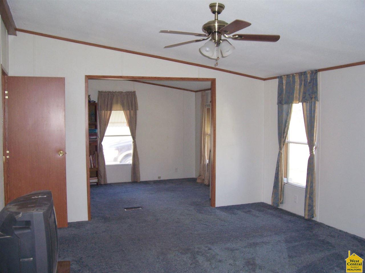 19066Luetjen Ave, Cole Camp, MO 65325