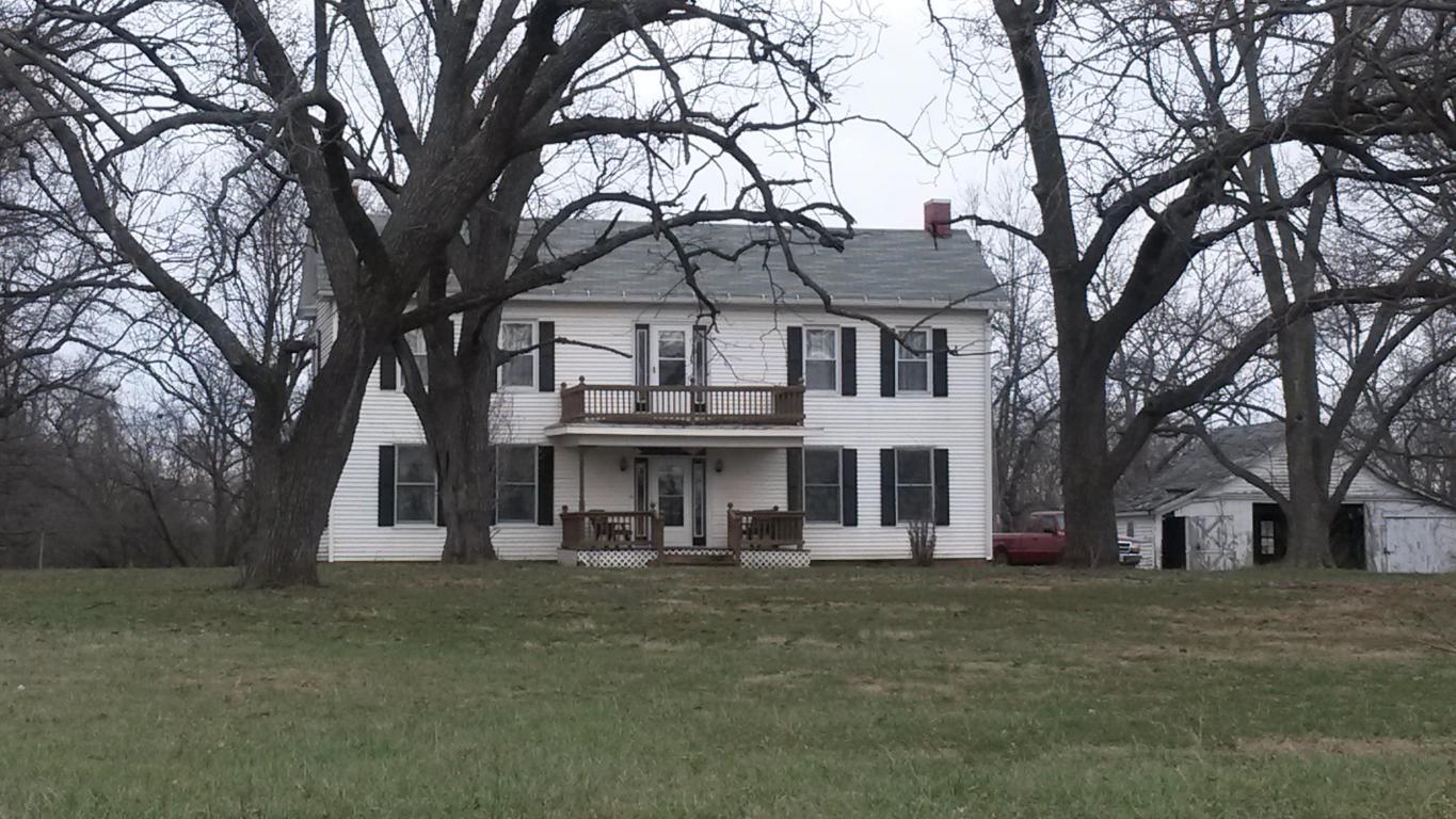 37565 300TH TRL, Gilliam, MO 65330