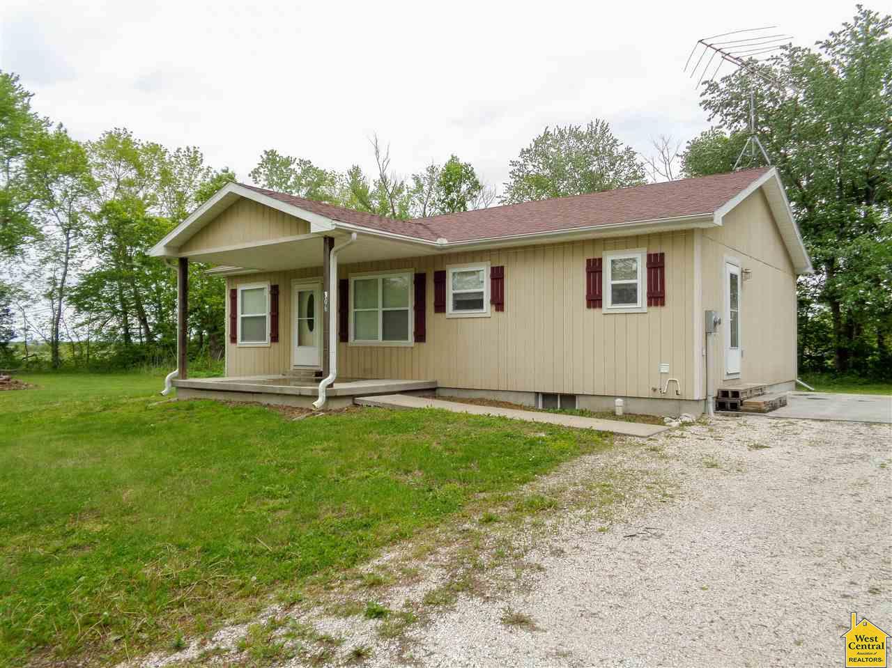 306 N Illinois, Green Ridge, MO 65332