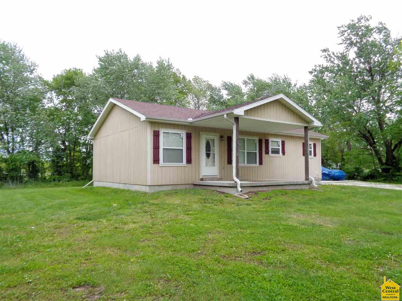 306 N Illinois, Green Ridge, MO 65332