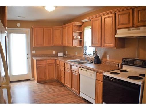 1003 S. Main, La Monte, MO 65337