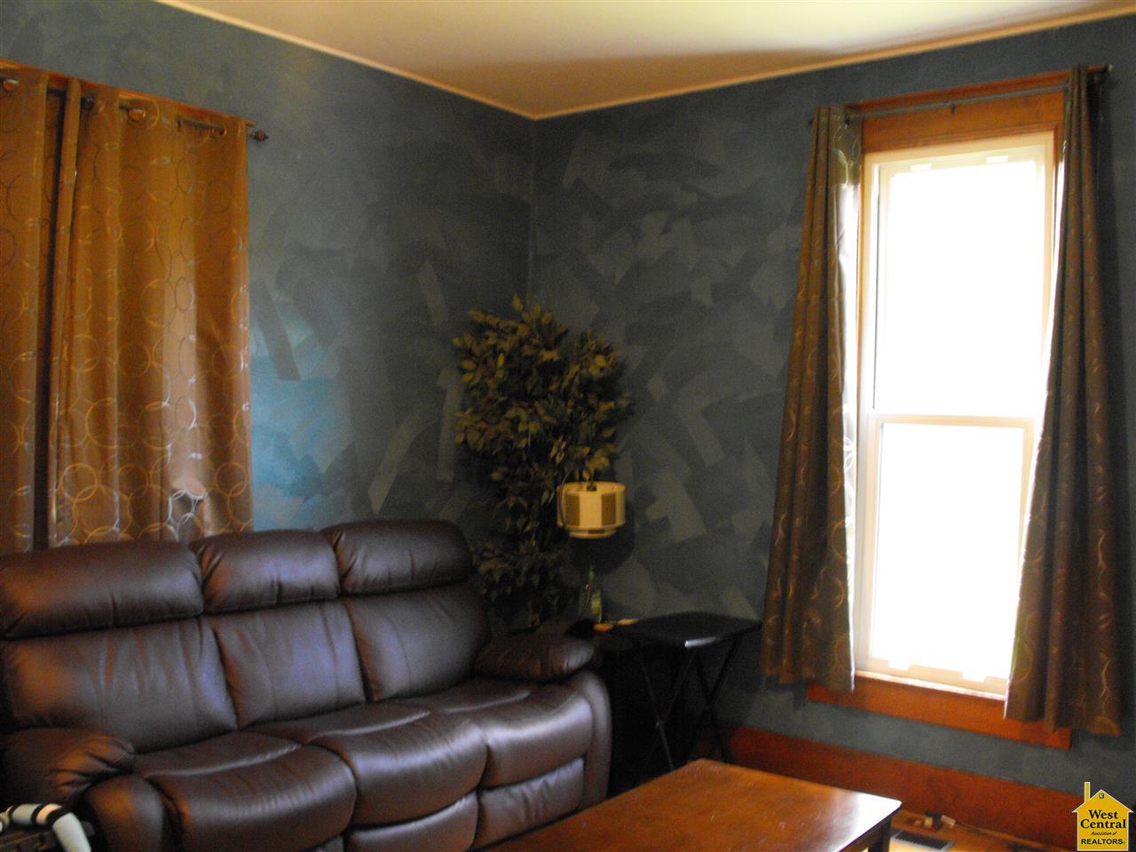 301 S Chestnut, La Monte, MO 65337