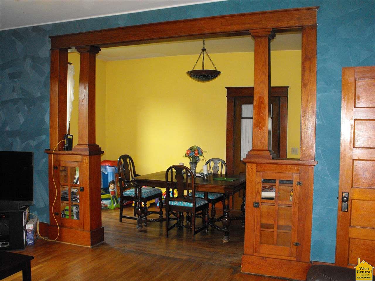 301 S Chestnut, La Monte, MO 65337