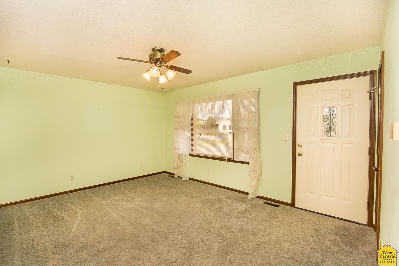 264Shawn Av, Lincoln, MO 65338