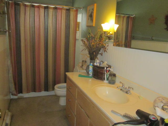 14 E Mission ST, Marshall, MO 65340