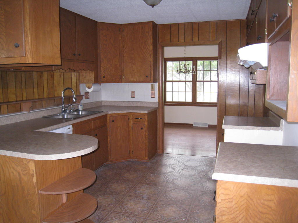 26244 200TH RD, Marshall, MO 65340