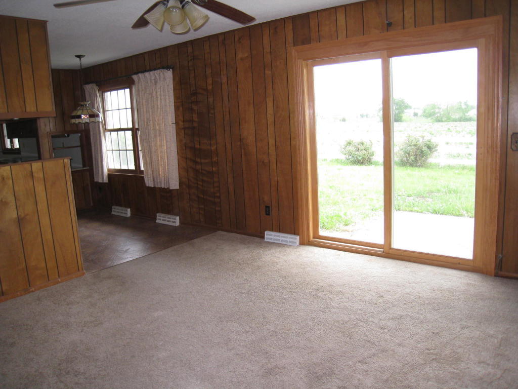 26244 200TH RD, Marshall, MO 65340