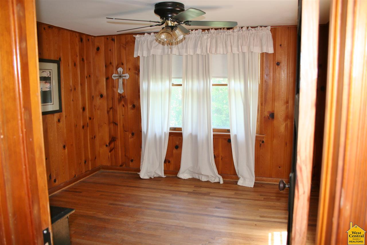 11841Point Lookout Ln, Warsaw, MO 65355