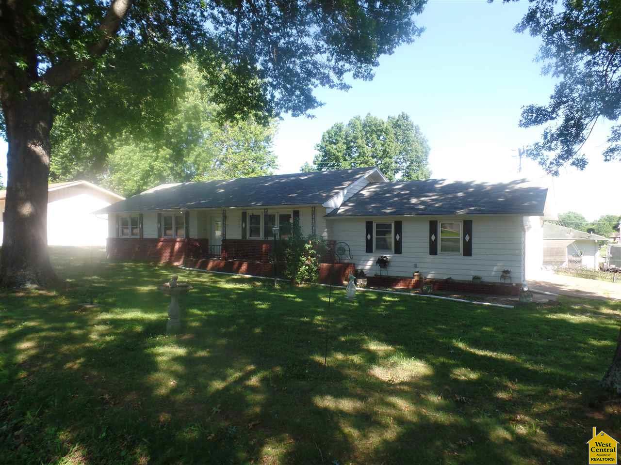 1202Pearl St, Warsaw, MO 65355