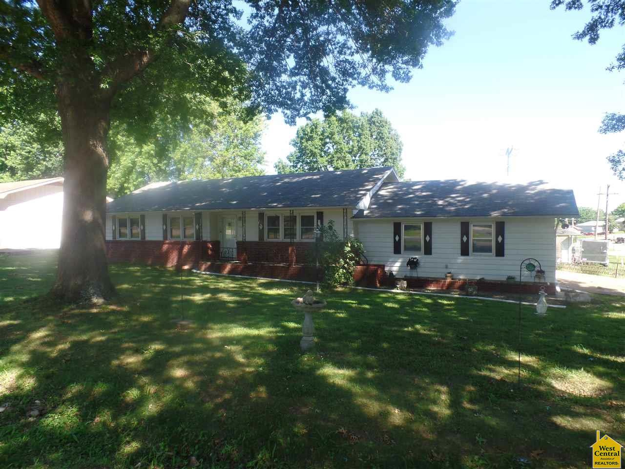 1202Pearl St, Warsaw, MO 65355