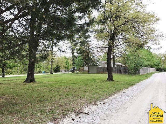 11171Leisure Dr, Warsaw, MO 65355