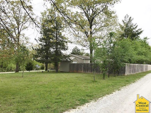 11171Leisure Dr, Warsaw, MO 65355