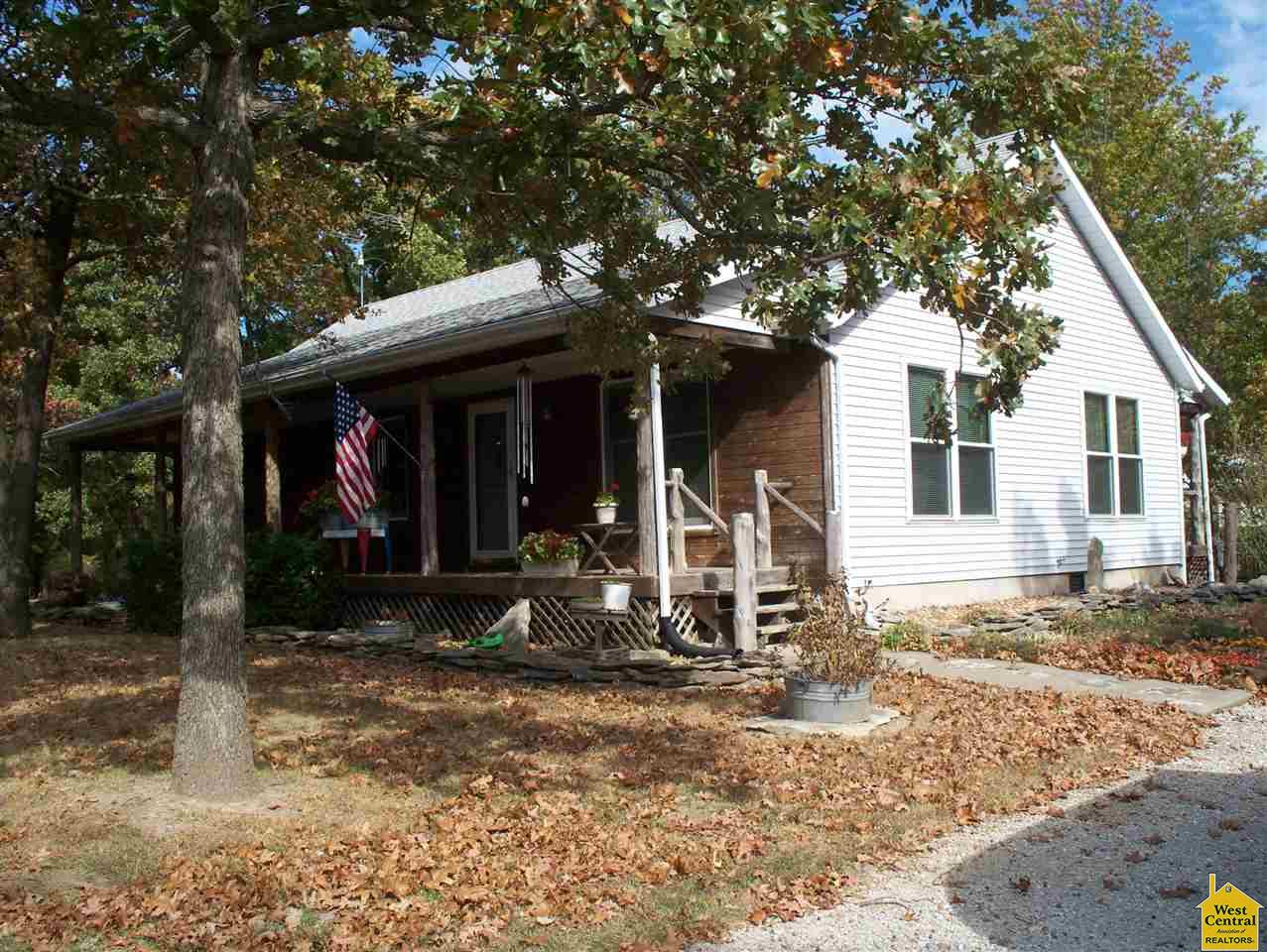 27518Karrs Park Ave, Warsaw, MO 65355