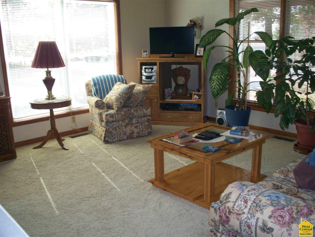 27518Karrs Park Ave, Warsaw, MO 65355