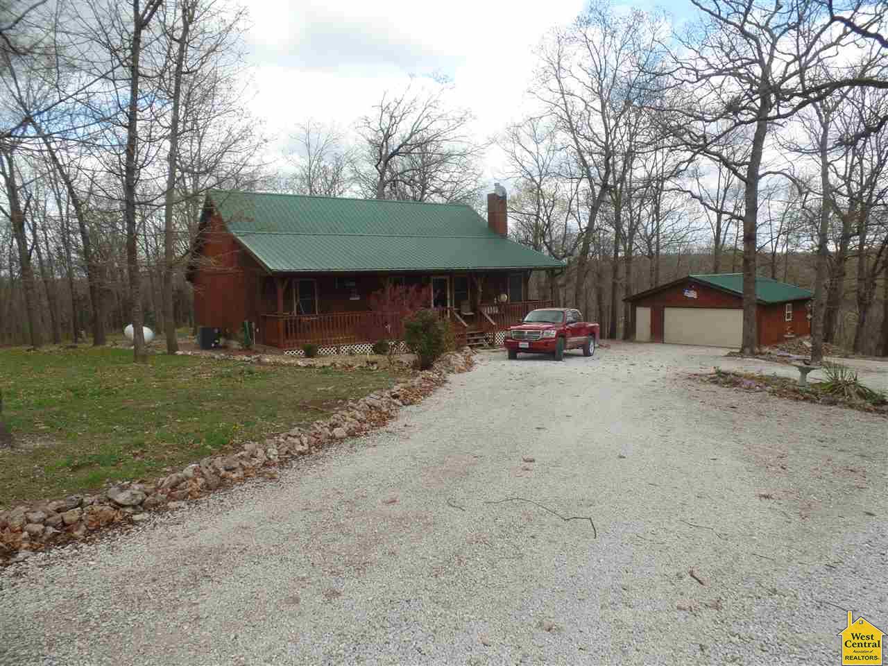 20513Village Dr, Warsaw, MO 65355