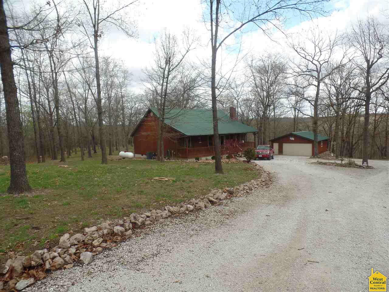 20513Village Dr, Warsaw, MO 65355