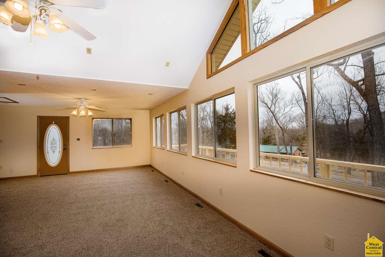 18268Orchard Rd, Warsaw, MO 65355