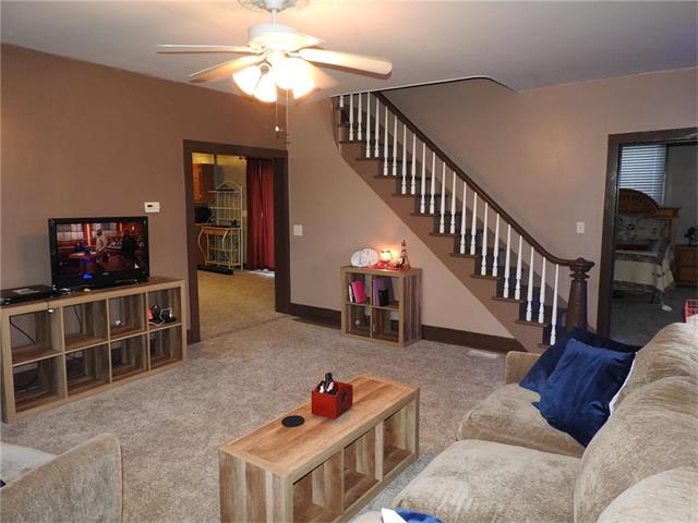 302 E Benton Street, Windsor, MO 65360