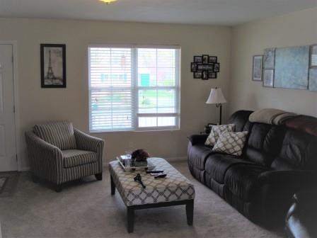 702 W Colt, Windsor, MO 65360