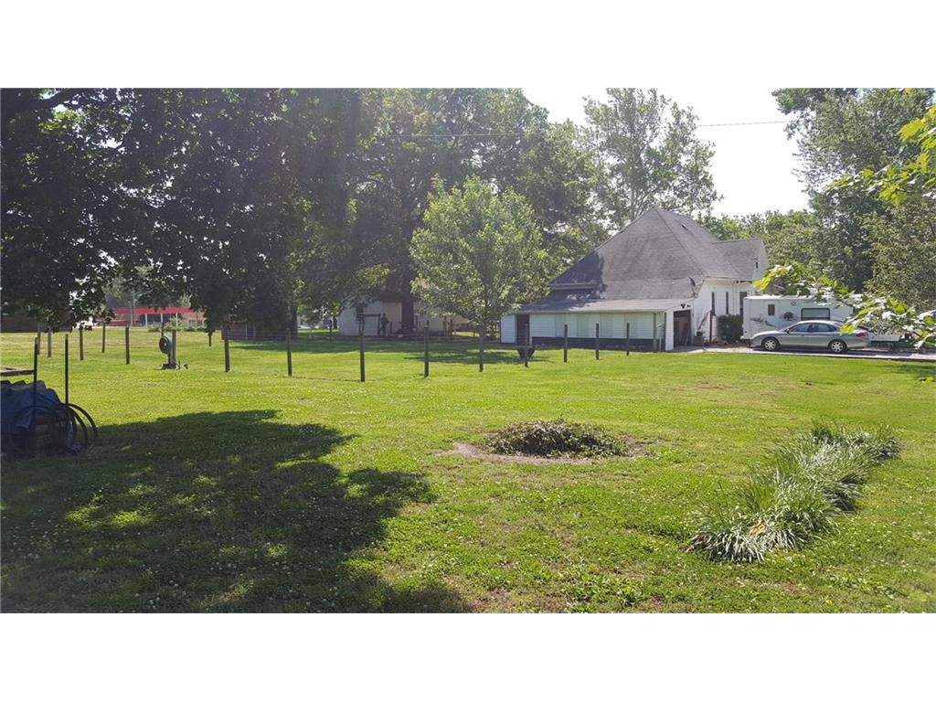 500 N Main st, Windsor, MO 65360