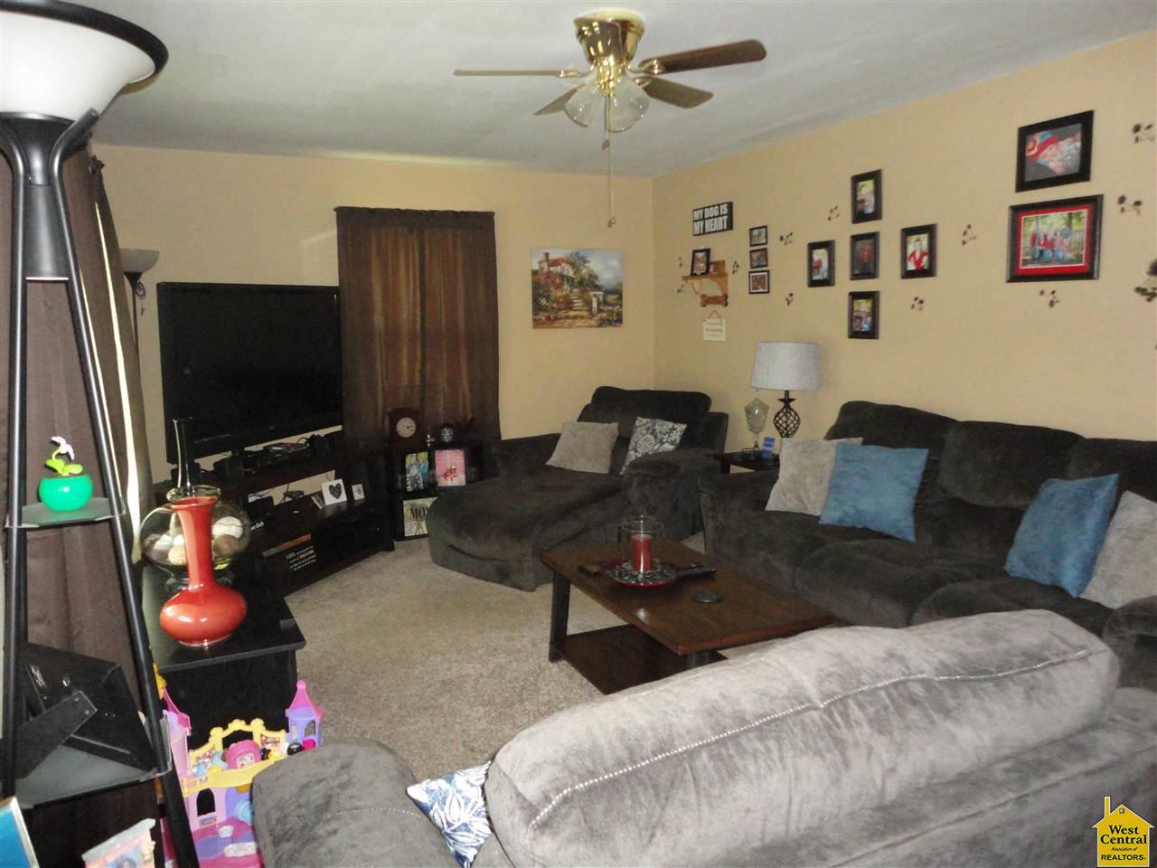 624 E Florence, Windsor, MO 65360