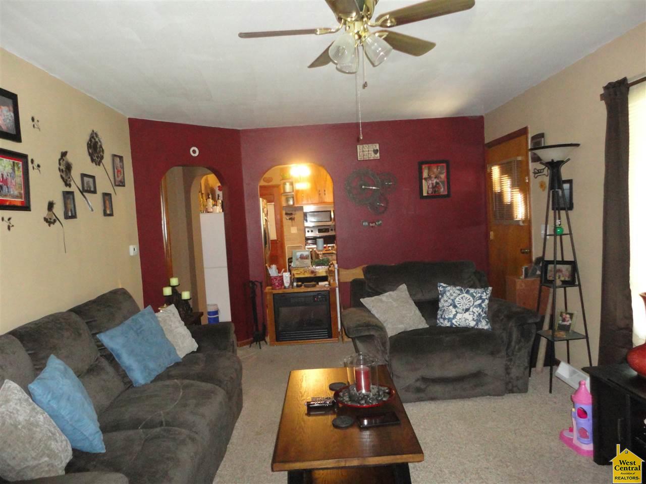 624 E Florence, Windsor, MO 65360