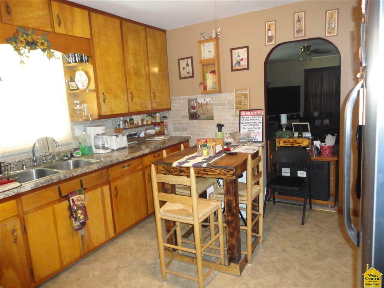 624 E Florence, Windsor, MO 65360