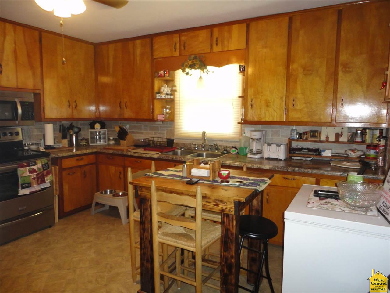 624 E Florence, Windsor, MO 65360