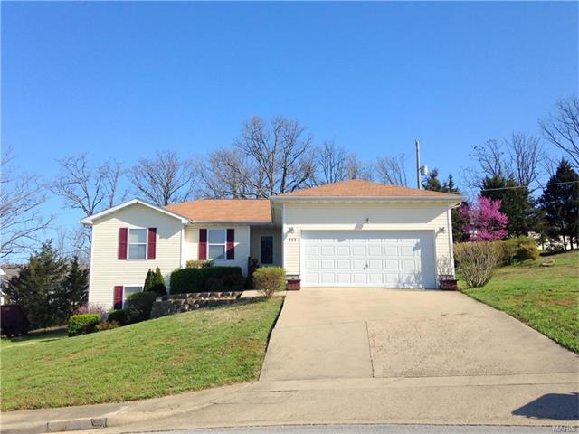 111 Fairburn, Rolla, MO 65401