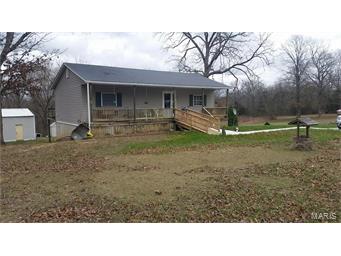 3511 Highway C, Bourbon, MO 65441