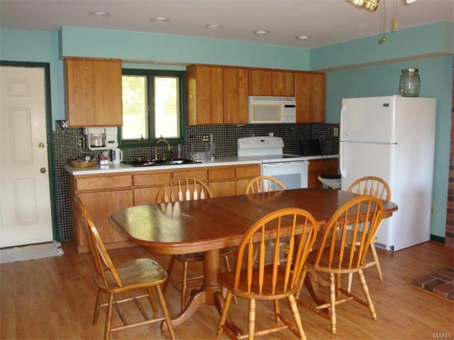 10069 Anthonies Estates Drive, Bourbon, MO 65441
