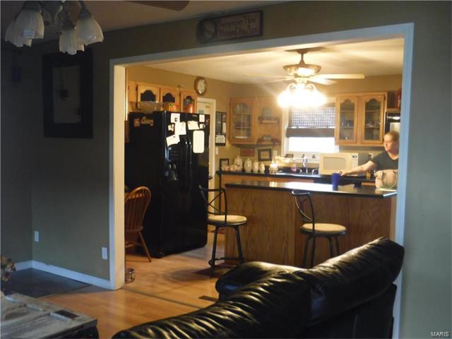 1109 Carol Street, Cuba, MO 65453