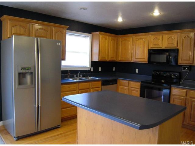 106 Allie Drive, Cuba, MO 65453