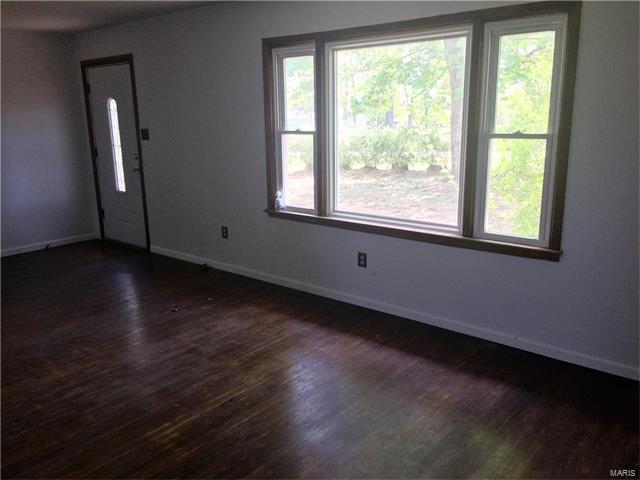 10985 Highway 28, Dixon, MO 65459