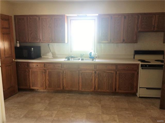 10985 Highway 28, Dixon, MO 65459