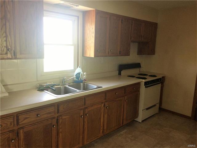 10985 Highway 28, Dixon, MO 65459