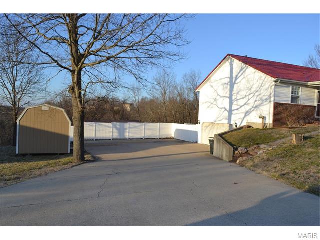 14145 Howard Ln, Dixon, United States 65459